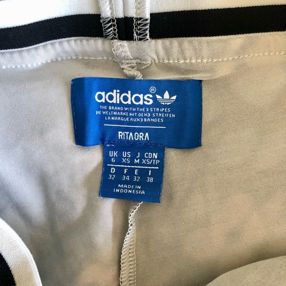 Adidas x Rita Ora Active Shorts XS - Picture 4 of 6